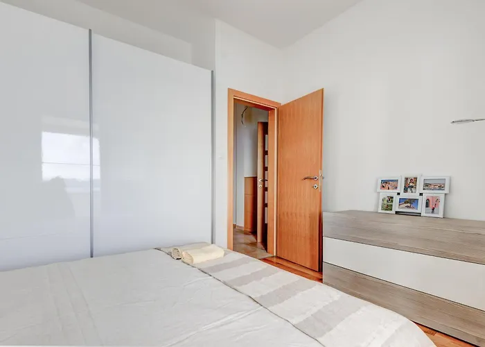 Appartement Spacious Near The Sea