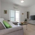 Spacious Near The Sea *