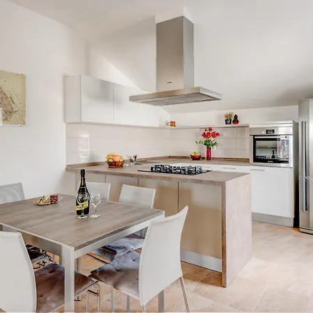 Lejlighed Spacious Near The Sea *