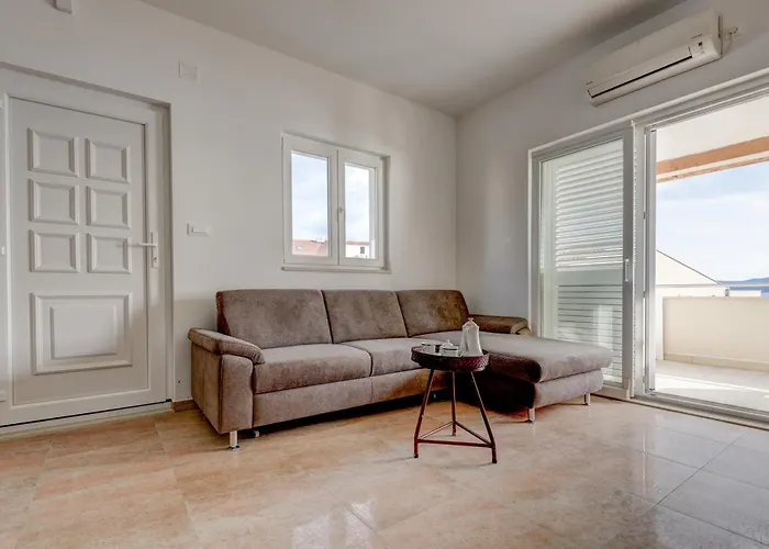 Appartamento Spacious Near The Sea Zara