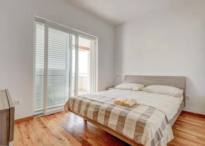 Appartamento Spacious Near The Sea Zara